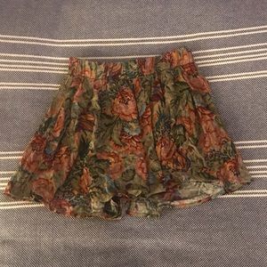NWOT show me your mumu floral skort, XS
